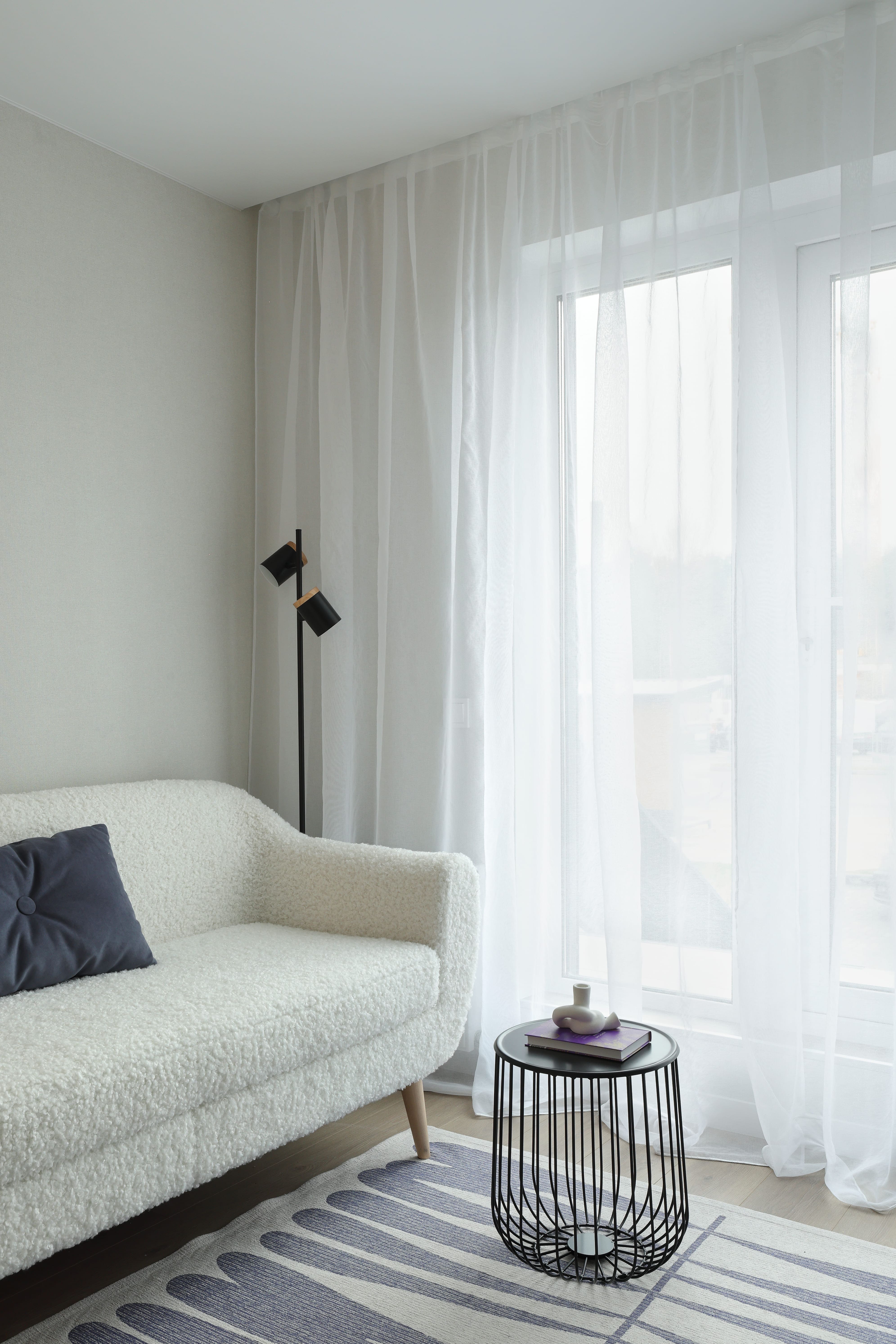 В Новой Боровой появился шоурум с модным интерьером от застройщика